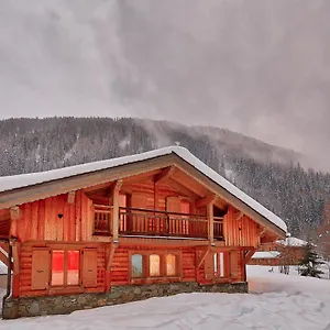 chalet-coralie.hotels-rhonealpes.com/