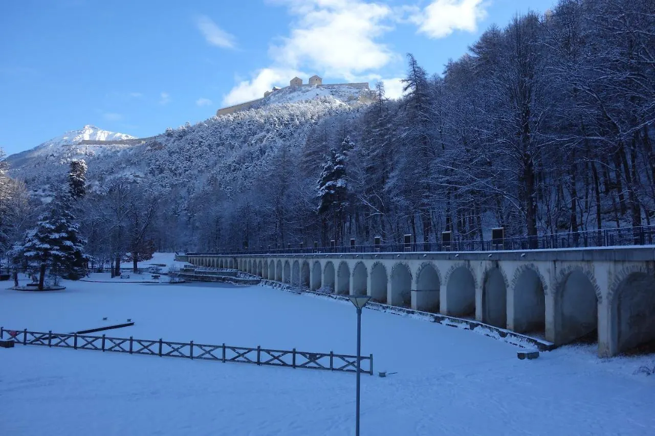 Apartment Appartement Cosy Montagne, Centre Ville De Briancon